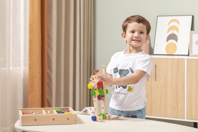 Drewniany zestaw konstrukcyjny Viga Toys 53 elementy w skrzynce Montessori, zabawka dla dzieci