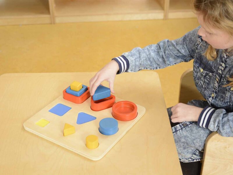 Sorter kształtów klocki geometryczne Masterkidz Montessori, zabawka dla dzieci