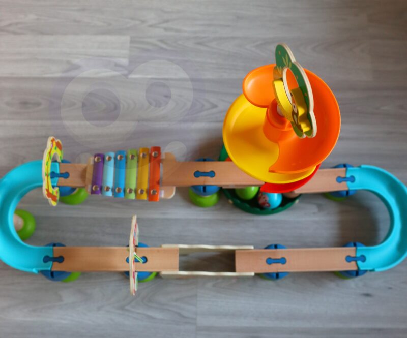 Drewniany muzyczny tor kulkowy kulodrom 44 el., zabawka dla dzieci, Tooky Toy