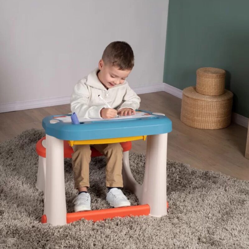Stolik z tablicą do rysowania biurko z ławką + 12 akcesoriów, zabawka dla dzieci, Smoby