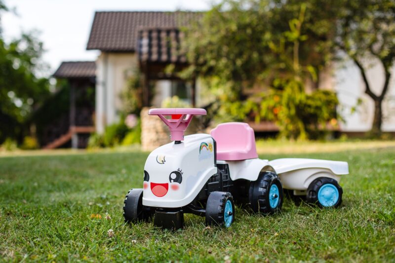 Traktorek rainbow biały z przyczepką od 1 roku, zabawka dla dzieci, FALK