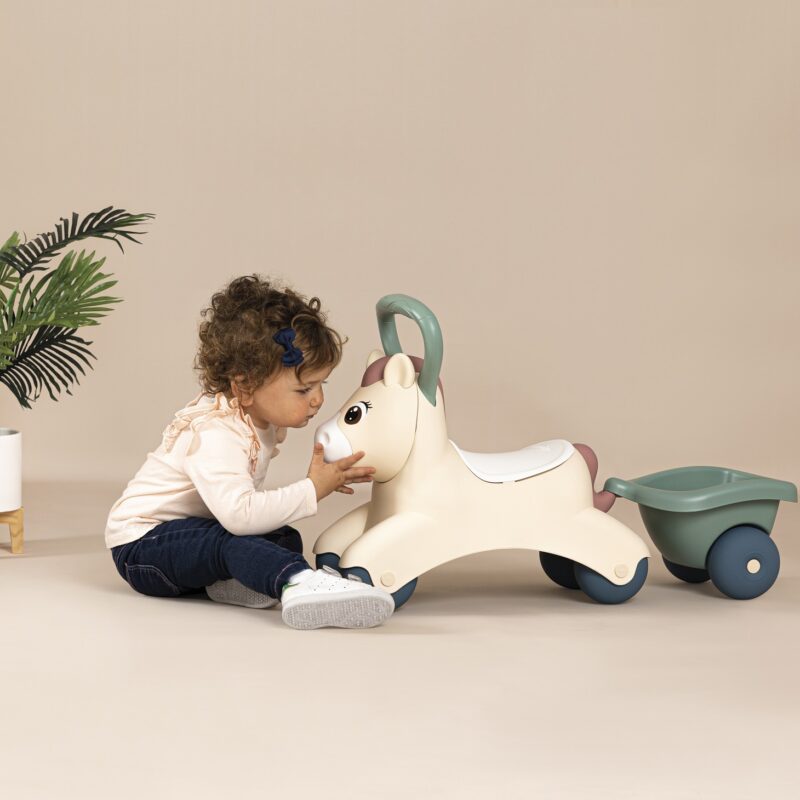 Little pierwszy jeżdzik pony ride-on kucyk z przyczepką, zabawka dla dzieci, Smoby