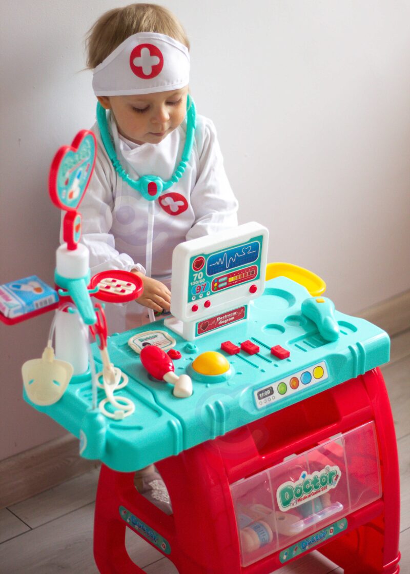 Gabinet małego lekarza doktora światło dźwięk + 22 akc, zabawka dla dzieci, Woopie