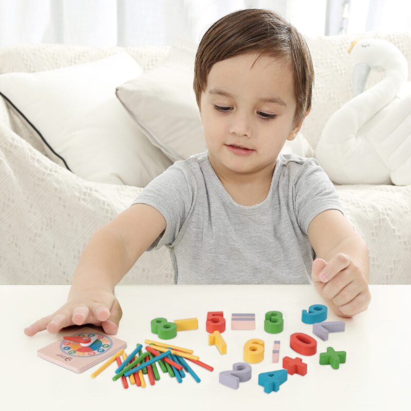 Gra matematyczna cyfry znaki działań matematycznych zegar Montessori 67 el., zabawka dla dzieci, Classic World