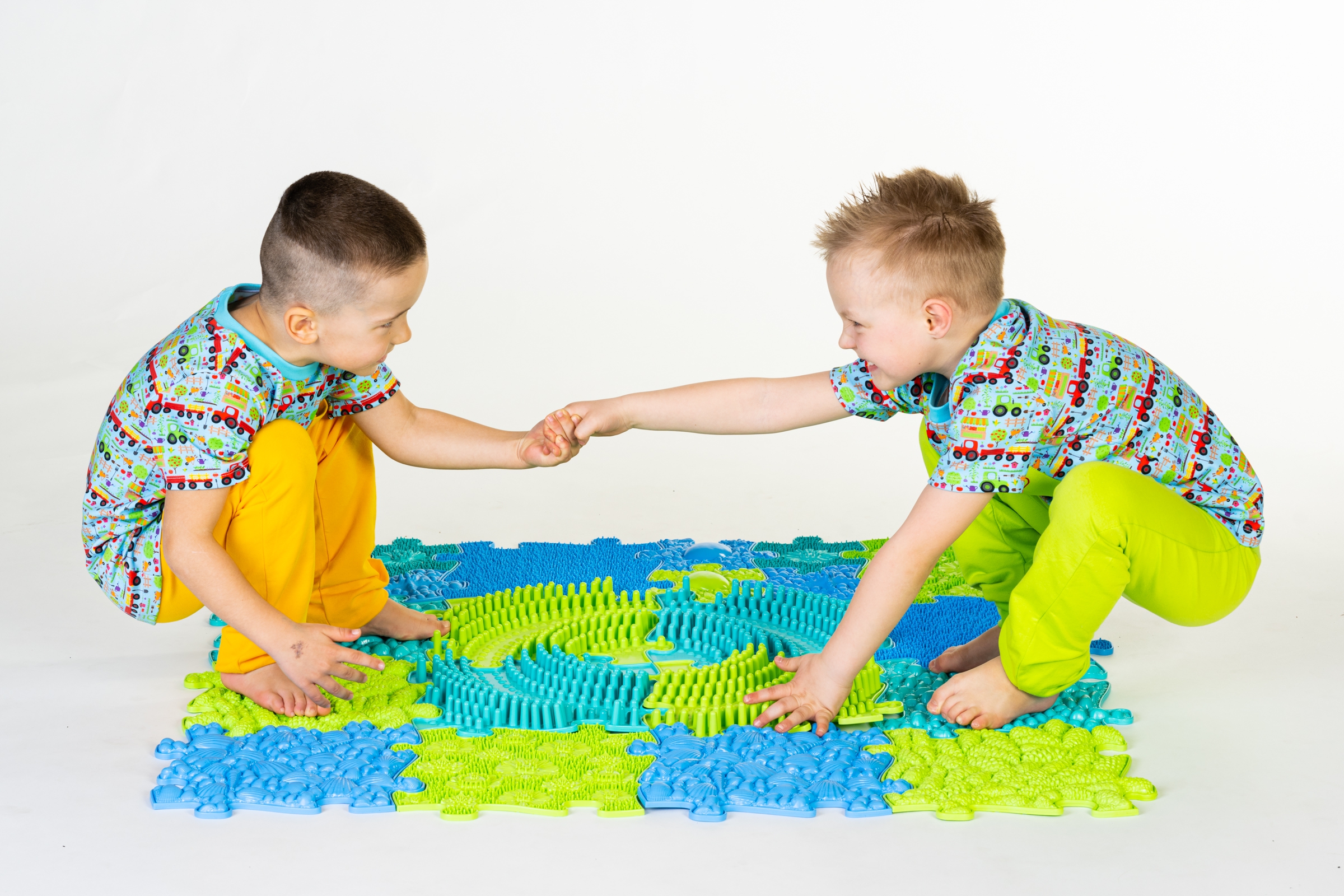 Mata sensoryczna ortopedyczna puzzle 11 el. - kolor niebieski/zielony, zabawka dla dzieci, Woopie